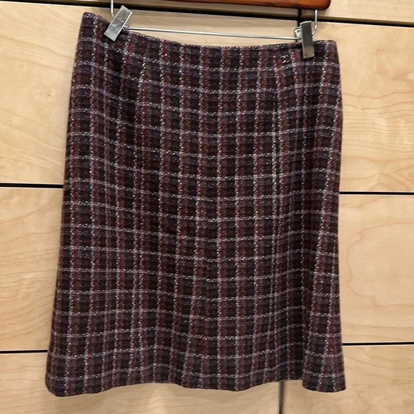 💯 Authentic Chanel Tweed Skirt Fall/Winter 2002