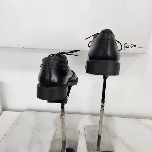 [ CREWCUTS] boys size 2, black leather wing tip style lace up dress  shoe
