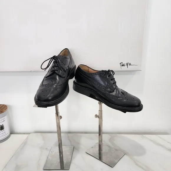 [ CREWCUTS] boys size 2, black leather wing tip style lace up dress  shoe