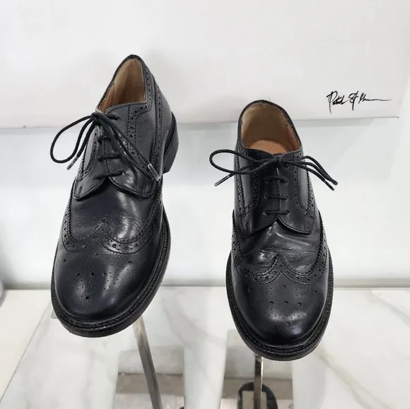 [ CREWCUTS] boys size 2, black leather wing tip style lace up dress  shoe