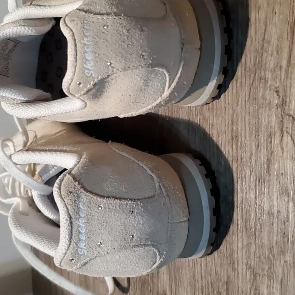 ♥️ NWOB SKECHERS SNEAKERS
