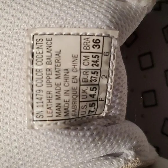 ♥️ NWOB SKECHERS SNEAKERS