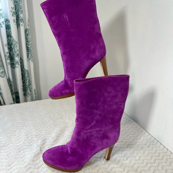 - Sergio rossi velvet purple boots size 37