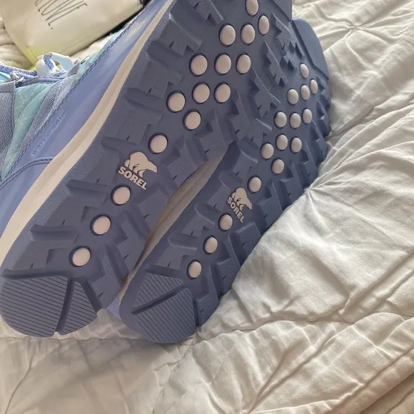 🆕 Sorel X Disney Frozen Elsa Whitney Short Lace Winter Boots