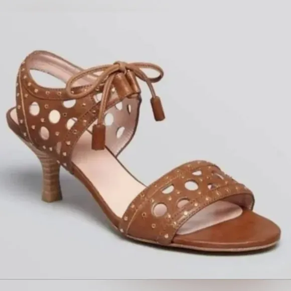 $360 Stuart Weitzman Luxury Circular Stud Nappa Leather Kitten Heel Shoes 7