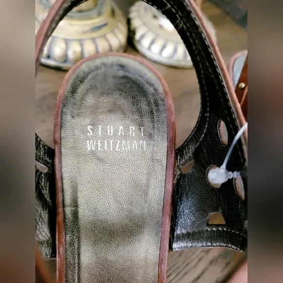 $360 Stuart Weitzman Luxury Circular Stud Nappa Leather Kitten Heel Shoes 7
