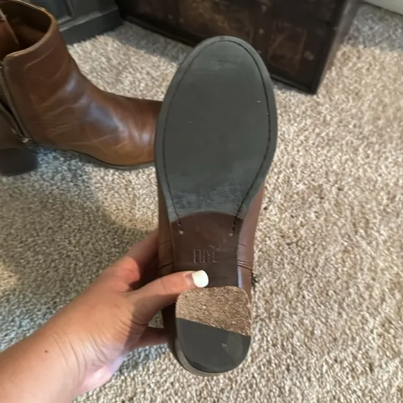 $379 Frye Addie Cognac Brown Genuine Leather Double Zip Fall Winter Ankle Bootie