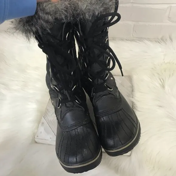 469. Sorel Black Winter Faux Fur Boots