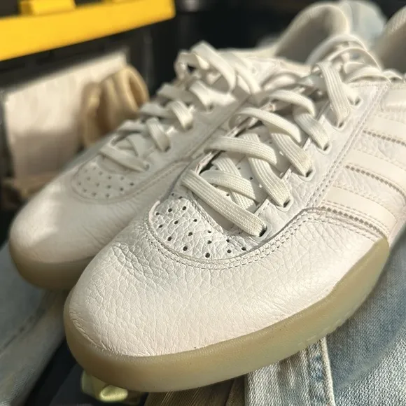 #48❤️ Brand new Adidas City cup collection all leather sneakers