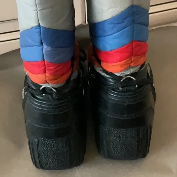 70’s MOON BOOTS!!! No Wear on the Soles Colorful Winter Snow Boots Kids or Women