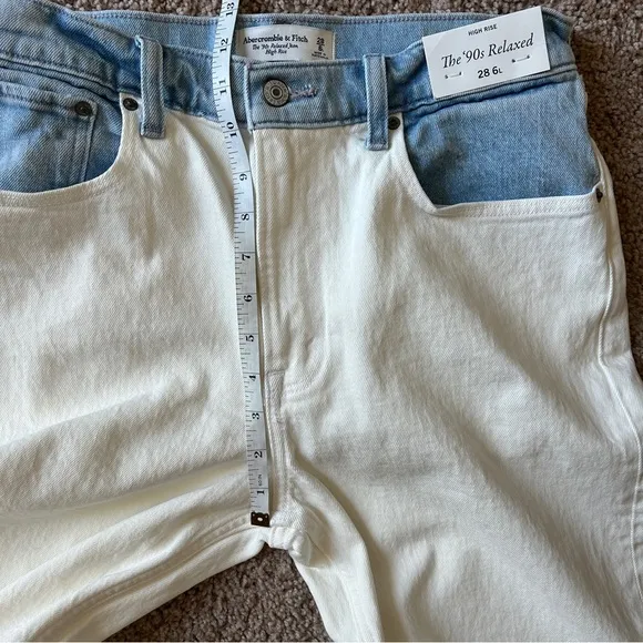 Abercrombie and Fitch The 90s Relaxed Fit High Rise Two-Tone Denim Jeans 28/6L