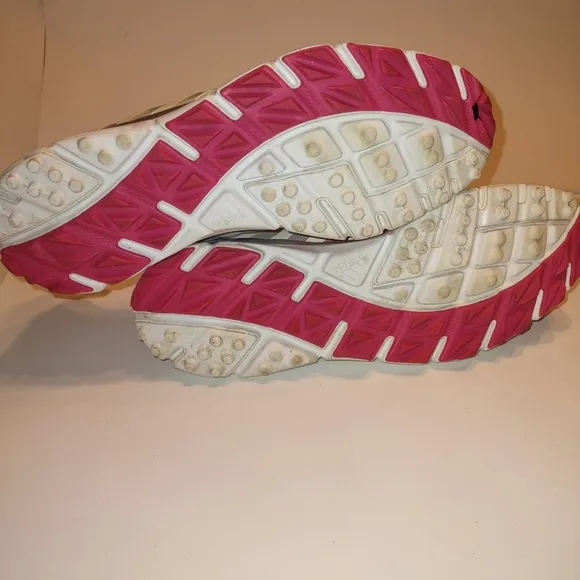 Adidas Climacool Men's size 11 pink and white running shoes, sneakers