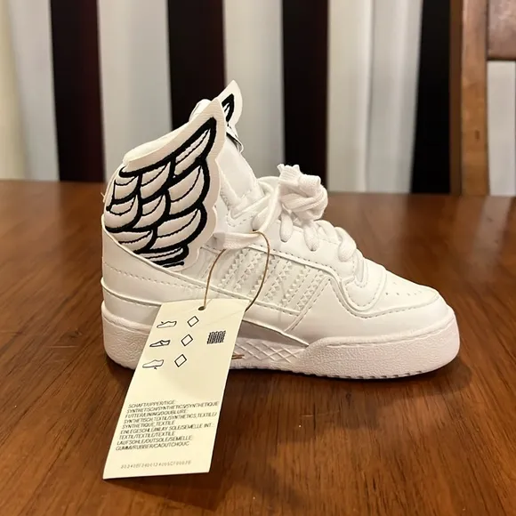 Adidas JS Wings 4.0 Jeremy Scott Kids Shoes Sneakers Toddlers Boys Girls Size 9