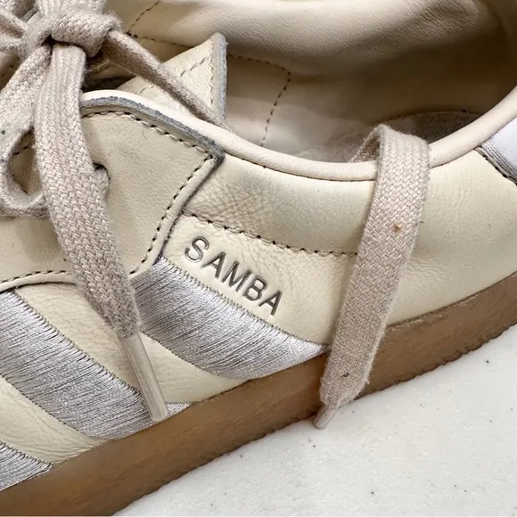 Adidas Mens Size 10.5 Wonder White Sambae Athletic Sneakers Shoes