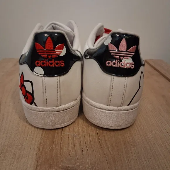 adidas Originals x Hello Kitty Super star sneakers in white Mens Size 9