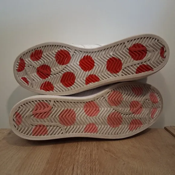 adidas Originals x Hello Kitty Super star sneakers in white Mens Size 9