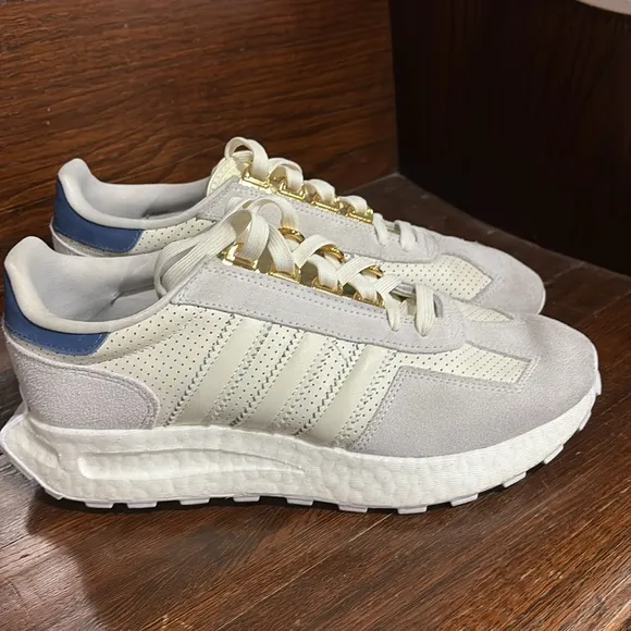 Adidas Retropy E5 Womens sneakers