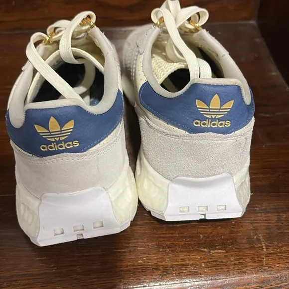 Adidas Retropy E5 Womens sneakers