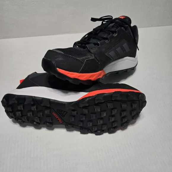 Adidas Running Sneakers Terrex Agravic TR 335 Trail Shoes  Size 10