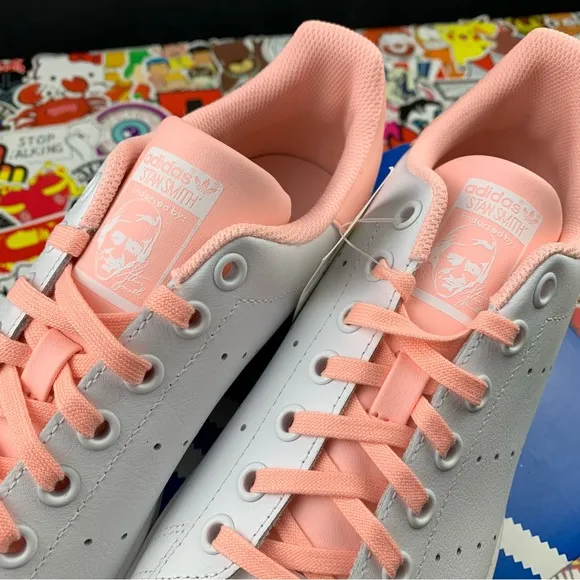 Adidas Stan Smith Pink Sneakers Size 7Y / 8.5 Womens