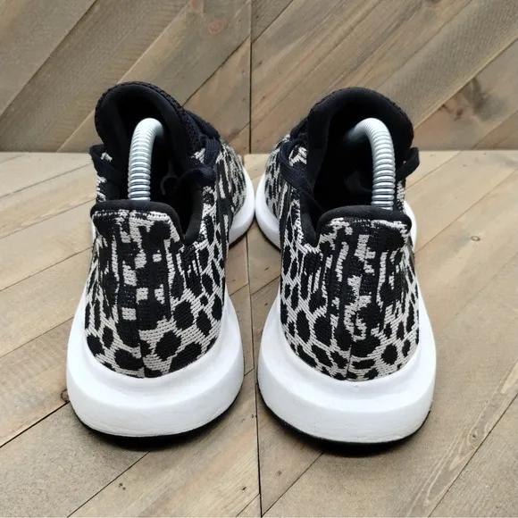 Adidas Swift Run Leopard Print Athletic Sneakers Womens Size 9 Black White Shoes