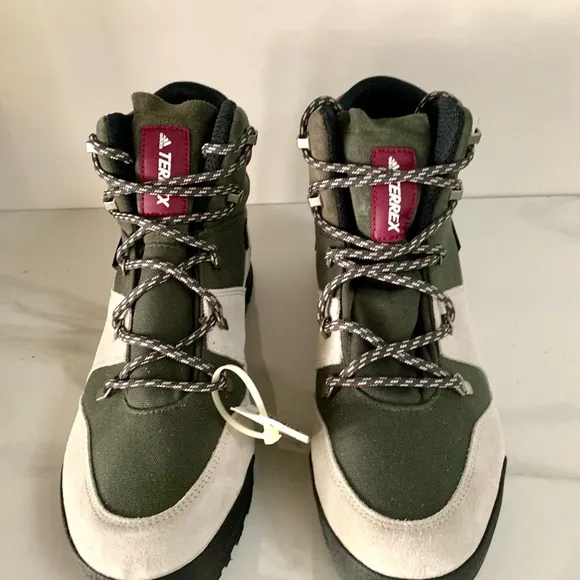 Adidas Terrex Snowpitch Cold RDY Legend Earth Sz 11 Women