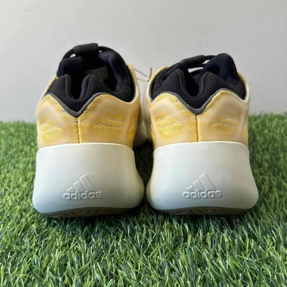 Adidas Yeezy 700 V3 Mono Safflower