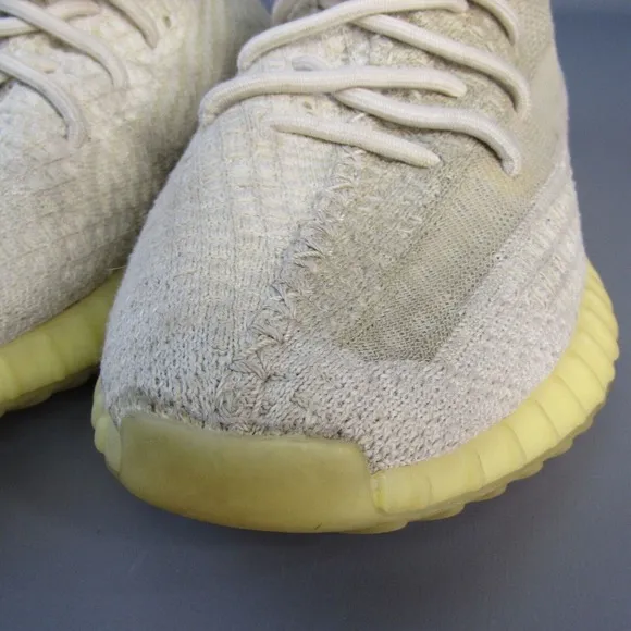 Adidas‎ Yeezy Boost 350 V2 Sneakers Men's Size 11 Athletic Shoes FZ5246