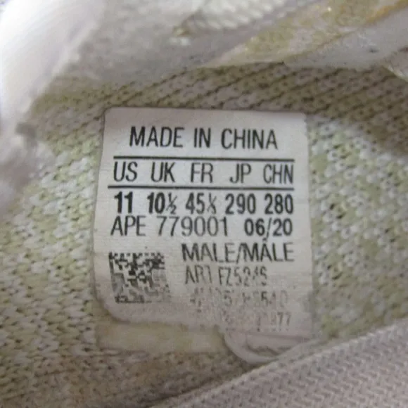 Adidas‎ Yeezy Boost 350 V2 Sneakers Men's Size 11 Athletic Shoes FZ5246