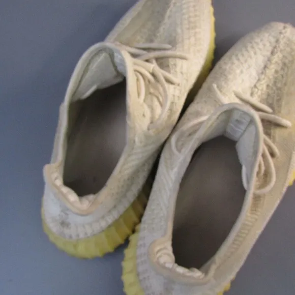 Adidas‎ Yeezy Boost 350 V2 Sneakers Men's Size 11 Athletic Shoes FZ5246