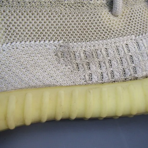 Adidas‎ Yeezy Boost 350 V2 Sneakers Men's Size 11 Athletic Shoes FZ5246