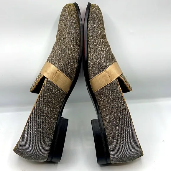 After midnight footwear for men size 13 . Color change from silver to gold.