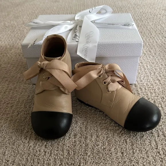 Age of Innocence Jane boots beige/black size 27