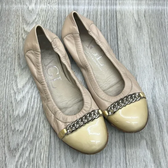 AGL  Leather Ballet Flats W Chain Tip