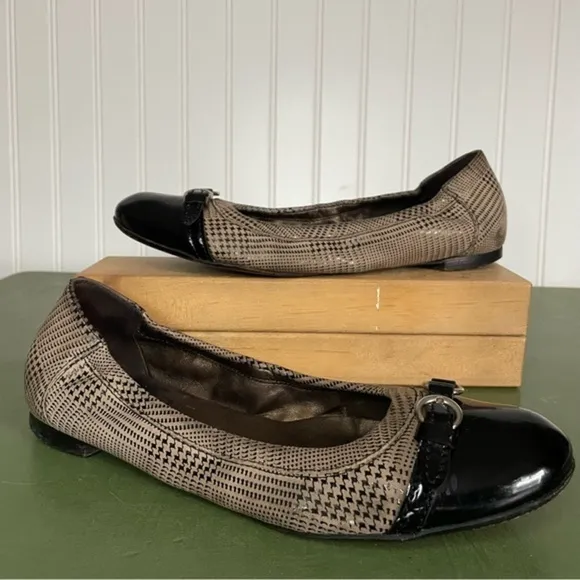 AGL Tweedy Leather Ballet Flats w Patent Toe Caps &amp; Decorative Buckles