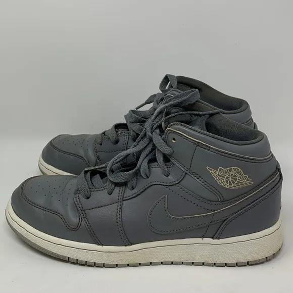 Air Jordan 1 Mid Cool Grey Lace Up Sneakers Youth Size 5.5 Retro Athletic Shoes