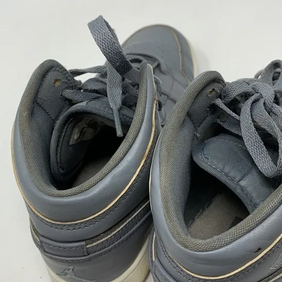 Air Jordan 1 Mid Cool Grey Lace Up Sneakers Youth Size 5.5 Retro Athletic Shoes