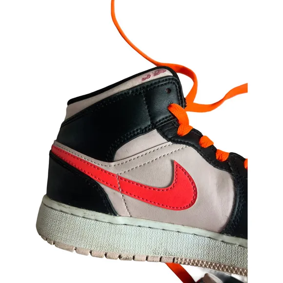 Air Jordan 1 Mid Sneakers Big Kids 4.5Y Black Pink Crimson GS Atmosphere 554725
