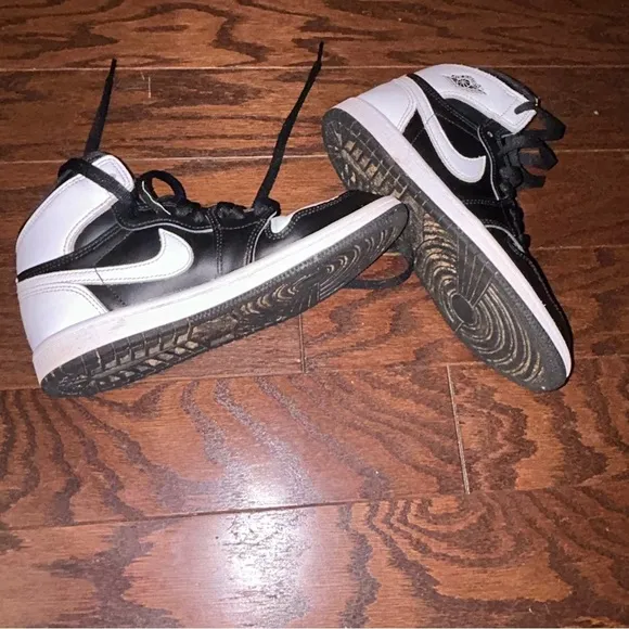 AIR JORDAN RETRO 1 HIGH OG CASUAL SHOES