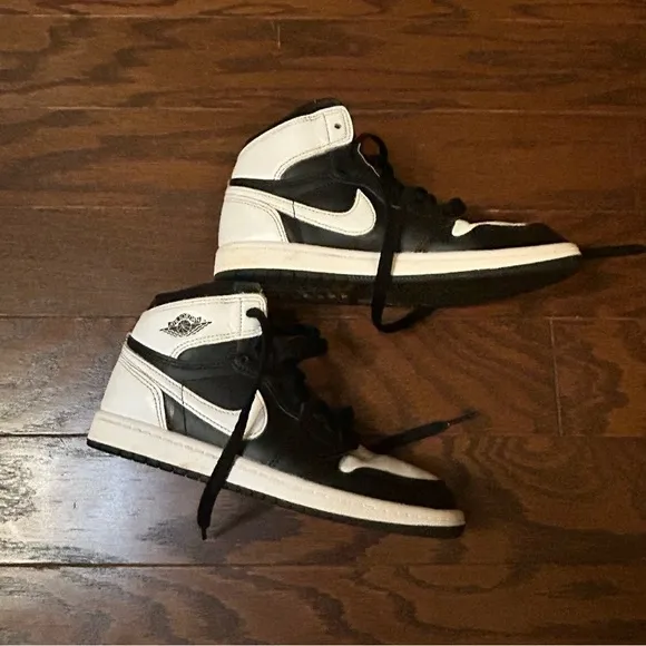 AIR JORDAN RETRO 1 HIGH OG CASUAL SHOES