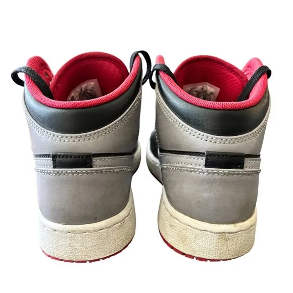 AIR JORDAN Retro 1 Mid Top Shoes Sneakers Black/Cement Grey/Fire Red/White SZ 5