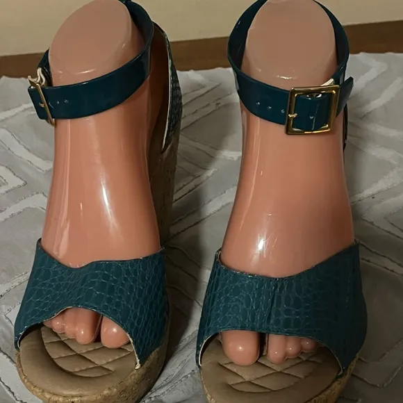 Alberto Turquoise Wedges Shoes Sz 9