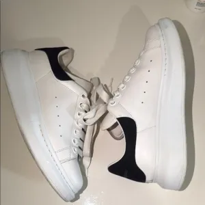 Alexander McQueen Women's White Sneakers