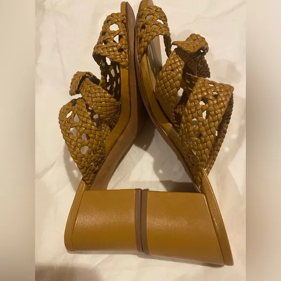 ALEXANDRE BIRMANClarita Braided Leather Sandals
