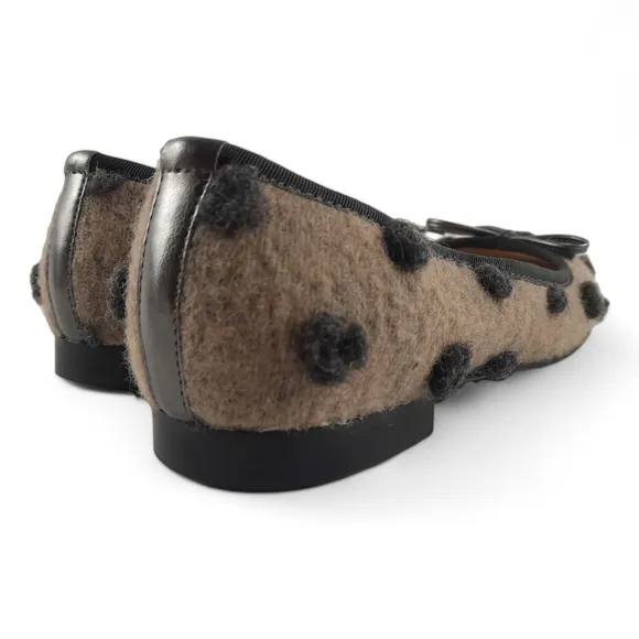 ALI MACGRAW   BUTTER Felt Pom Bow Ballet Flats Taupe Black Italy Eco Crafted 7