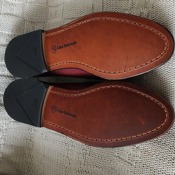 Allen Edmonds Cavanaugh Oxblood Penny Loafers 8 E - New Shoes