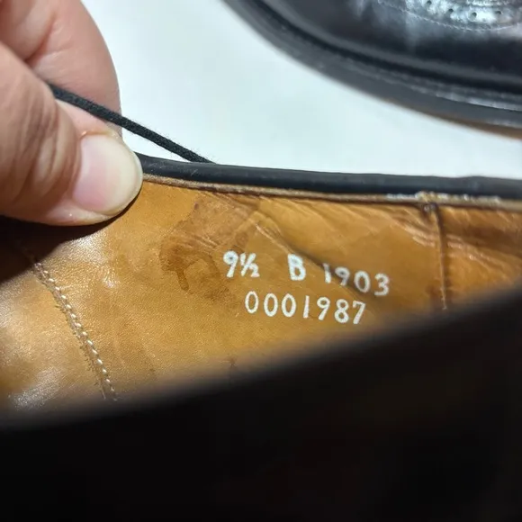 Allen Edmonds Chester 1903 Black Leather Wingtip Brogue Oxford Dress Shoes 9.5 B
