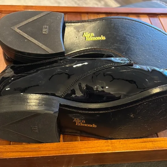Allen Edmonds Kendall Tuxedo Loafers 10 1/2 D Derby Glossy Patent Leather