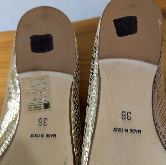 Ann Mashburn shoes gold flats snake print tie ballet Italy size 36