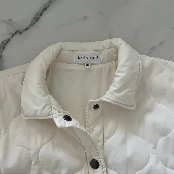 Anthro Bella Dahl  Two Pocket Cropped Quilted Jacket Cream Size XS Spring preppy